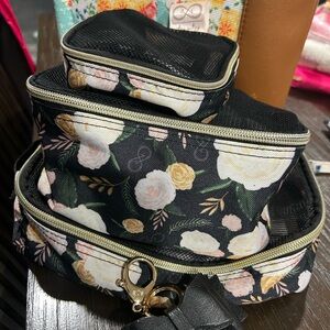 Itzy ritzy packing set